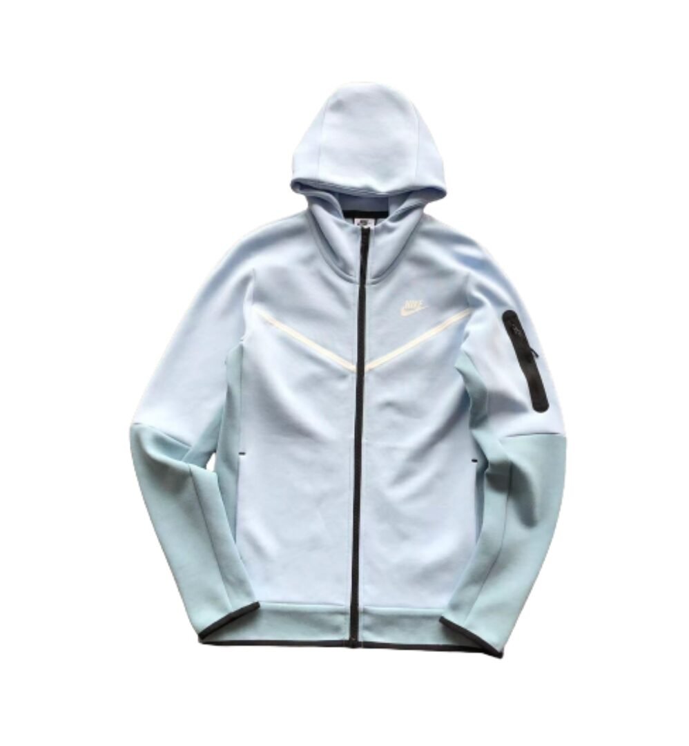 Tech Fleece Tracksuit Hellgrau