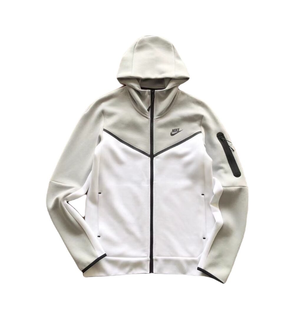 Tech Fleece Tracksuit Cremefarben