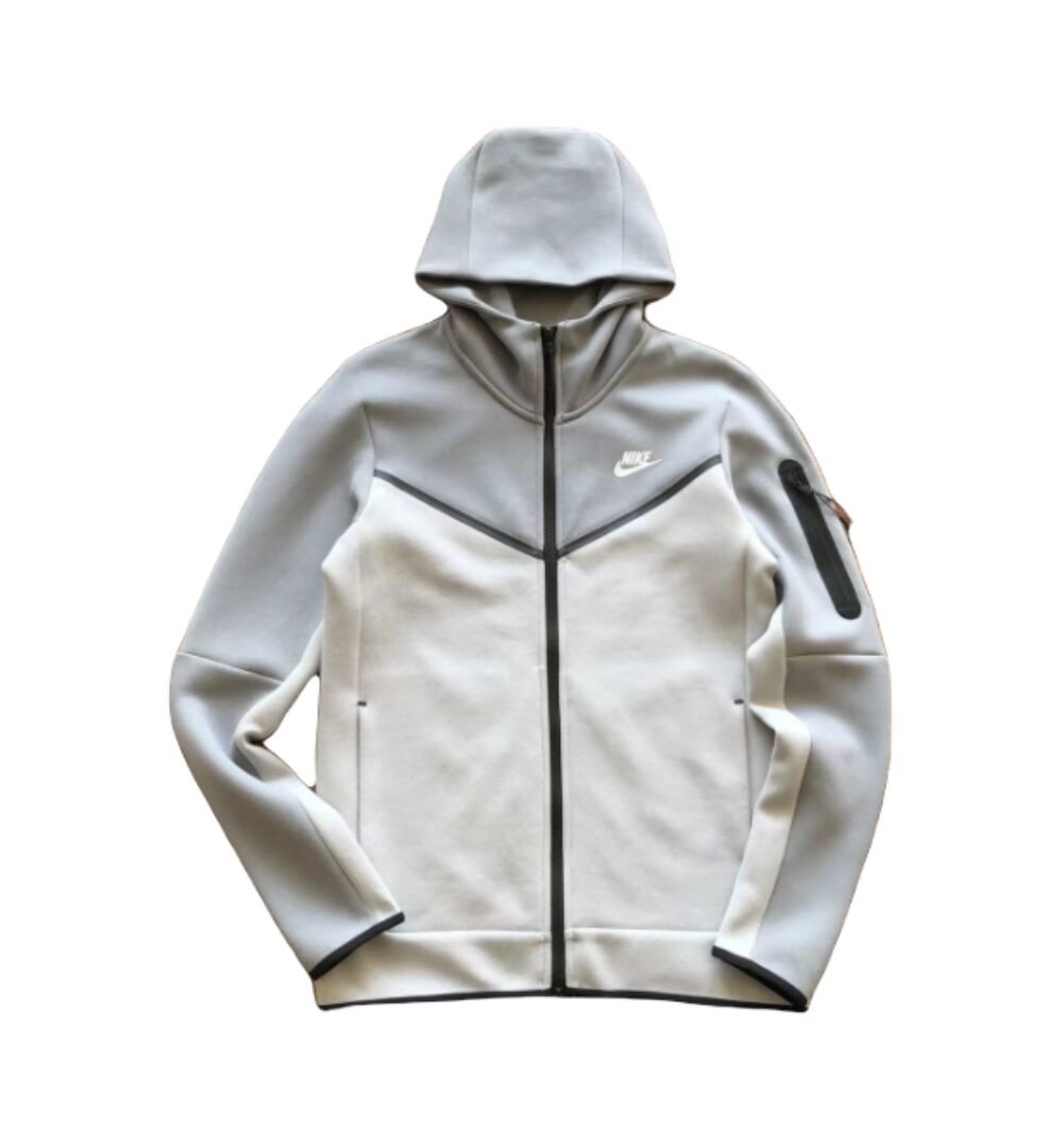 Tech Fleece Tracksuit Cremefarben